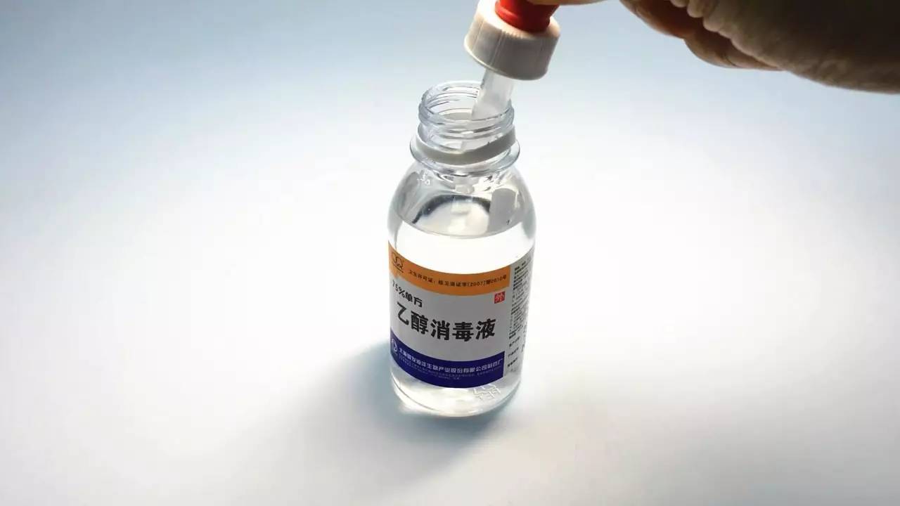 酒精作画 当科学遇见艺术，体验水墨的惊艳蜕变